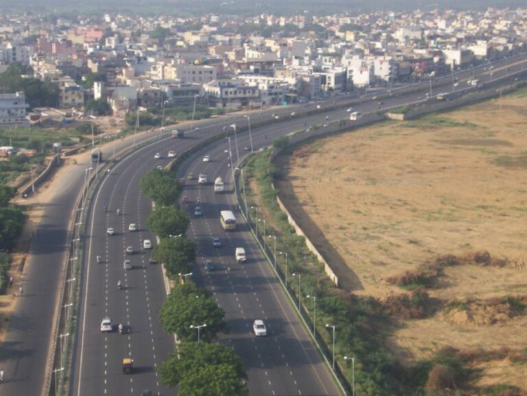 A representation of Delhi–Jewar Expressway